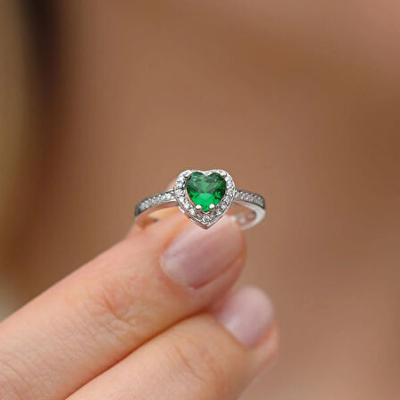 Kalp Pndr Model Yeşil Zirkon Taşlı Gümüş Yüzük