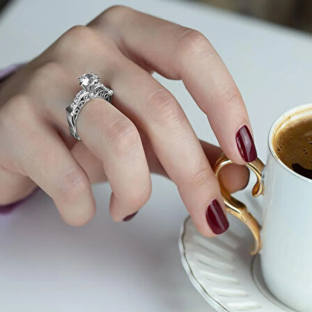 Özel Tasarım 925 Ayar Gümüş Tektaş