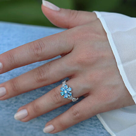 Mavi Zirkon Taşlı Felisya Çiçeği Gümüş Yüzük