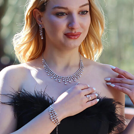 Elegant Zirkon Taşlı Gümüş Set