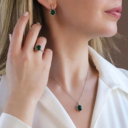 Zümrüt Taşlı Elips Lotus Çiçeği Gümüş Set