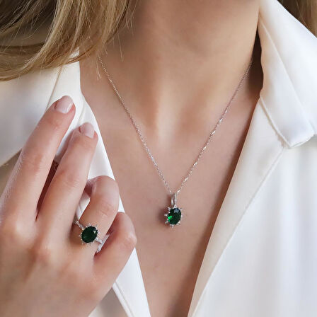 Zümrüt Taşlı Elips Lotus Çiçeği Gümüş Set