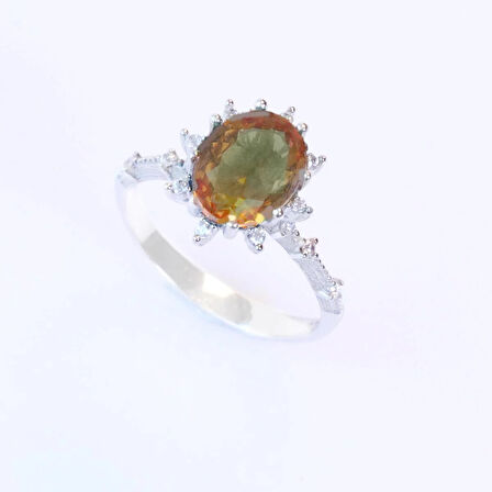 Zultanit Taşlı Elips Lotus Çiçeği Gümüş Yüzük