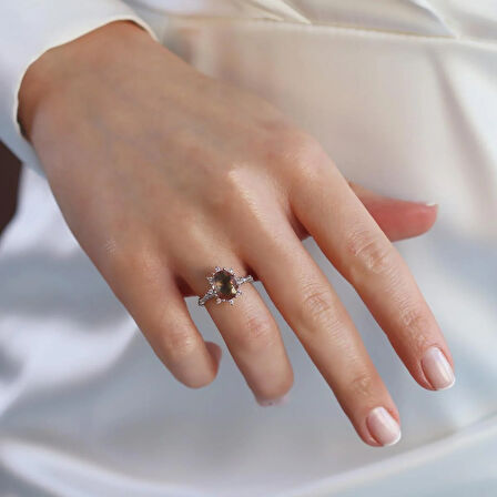 Zultanit Taşlı Elips Lotus Çiçeği Gümüş Yüzük