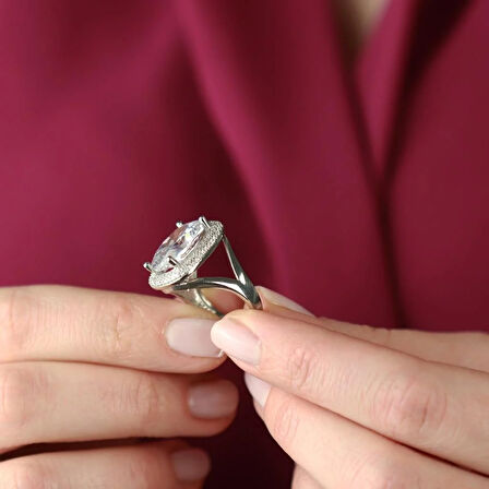 Zirkon Taşlı Model Gümüş Yüzük