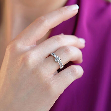 U Montür 925 Ayar Sky Diamond Gümüş Yüzük