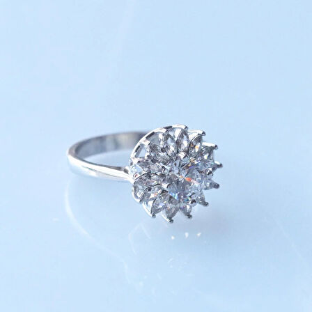 Starlight Diamond Çiçek Gümüş Yüzük