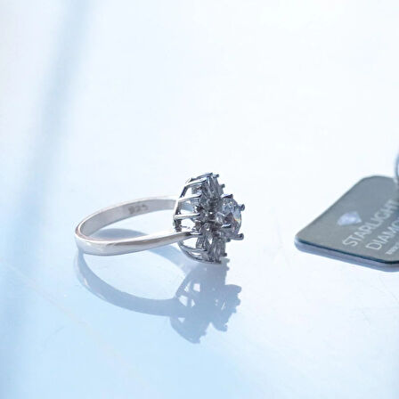 Starlight Diamond Çiçek Gümüş Yüzük
