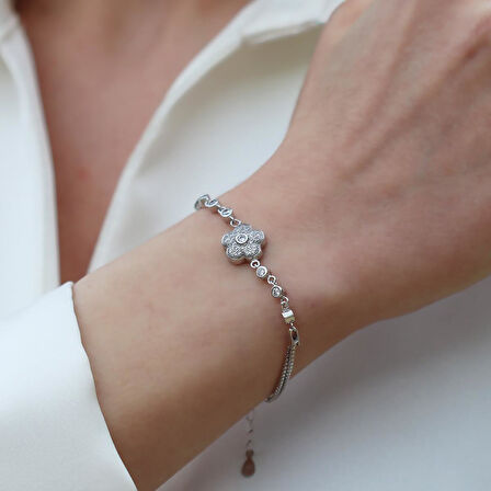 Çiçek Zirkon Taşlı Gümüş Bileklik