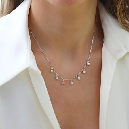 Sedef Taşlı Pul Trend Gümüş Kolye