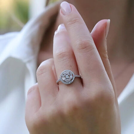 Baget Kesimli Yuvarlak Gümüş Set