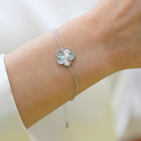 Alhmbra Çiçek Modeli Gümüş Bileklik