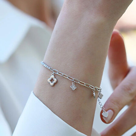 Yonca Üçlü Yarı Su Yolu Gümüş Bileklik