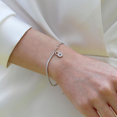 Kilit Yarı Su Yolu Gümüş Bileklik