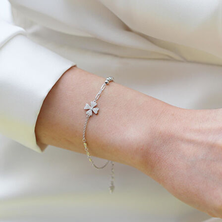 Zirkon Taşlı Yonca Trend Gümüş Yonca Bileklik