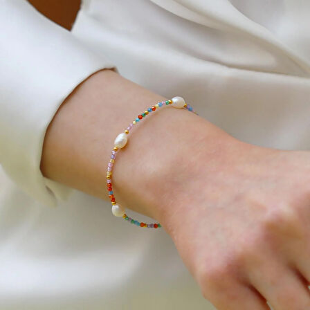 Doğaltaş Renkli İncili Gümüş Bileklik