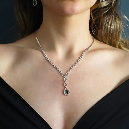 Damla Modeli Yeşil Zirkon Taşlı Gümüş Set 