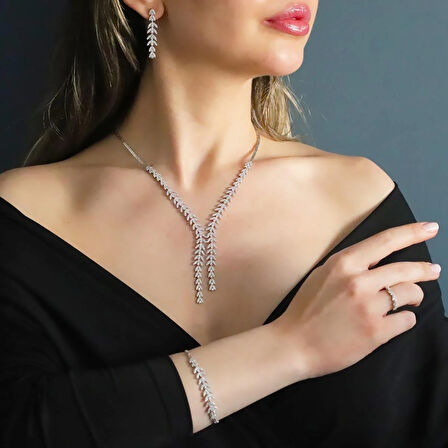 Zirkon Taşlı Başak Modeli Gümüş Set