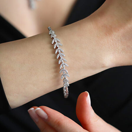 Zirkon Taşlı Başak Modeli Gümüş Set