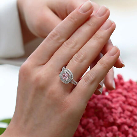 Oval Pembe Icecut Taşlı Gümüş Yüzük