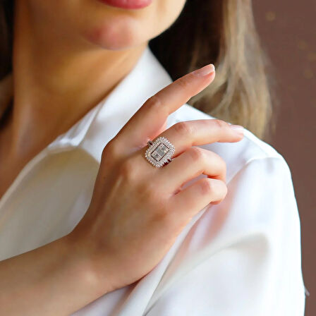 Sky Diamond Baget Kesimli Gümüş Yüzük