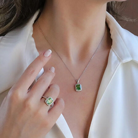 Yeşil Icecut Taşlı Gümüş Set