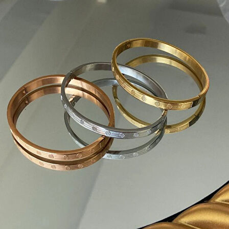 Üçlü Renkli Çelik Kelepçe