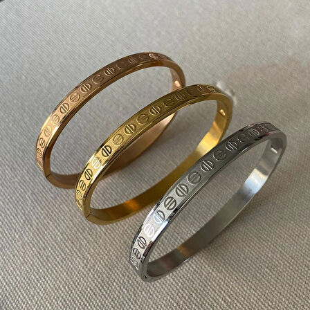 Üç Renkli Üçlü Çelik Kelepçe