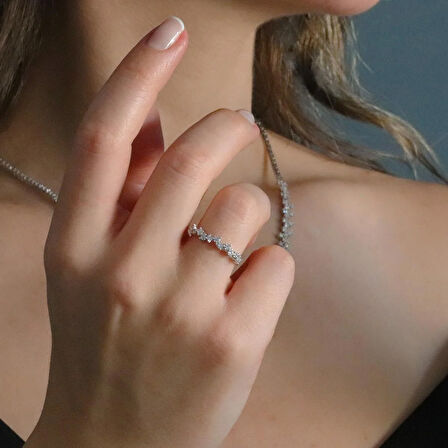 Zirkon Taşlı Pırlanta Modeli 925 Ayar Gümüş Set