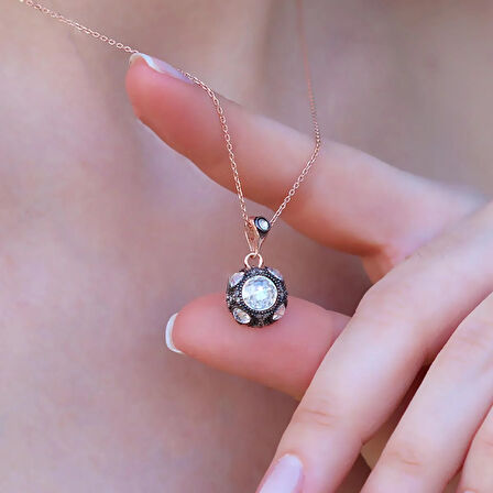 Elmas Montür Modeli Taşlı Rose Gold Gümüş Kolye