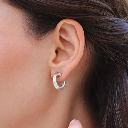 Yarı Taşlı T Halka Gümüş Küpe