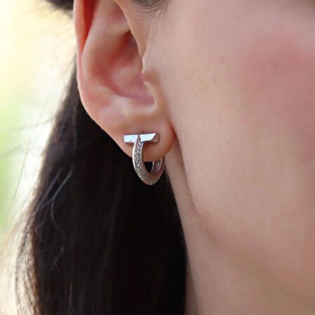 Yarı Taşlı T Halka Gümüş Küpe