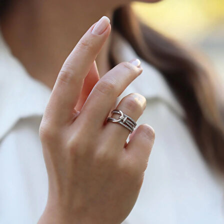 Taşlı Düğüm Gümüş Yüzük