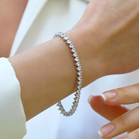 Kalpli Su Yolu Zirkon Taşlı Gümüş Bileklik