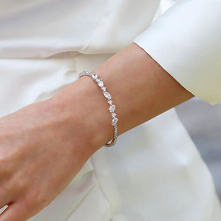 Damla Taşlı Şık Gümüş Kelepçe