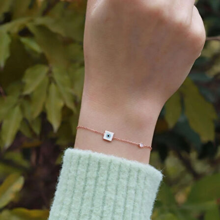 Kare Figürlü Zirkon Taşlı Mine İşli Rose Gold Kaplama Gümüş Bileklik