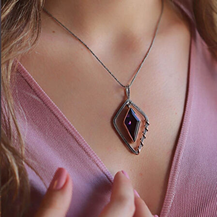 Ametist Taşlı Otantik Tasarım Kolye