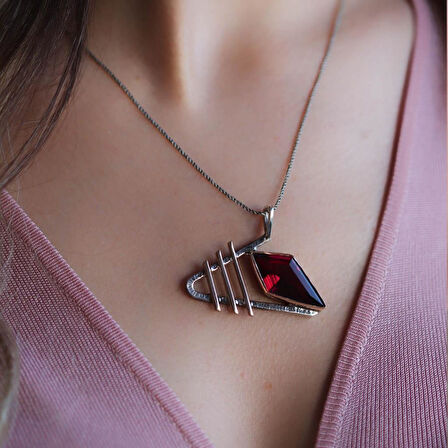 Lal Taşlı Gümüş Otantik Tasarım Kolye