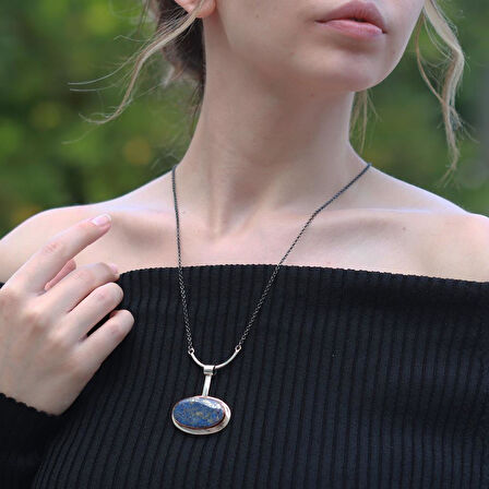 Oval Lapis Lazuli Taşlı Zinciri Oksitli Otantik Gümüş Kolye