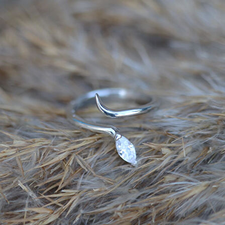 Zarif Ayarlanabilir Zirkon Taşlı Gümüş Yüzük