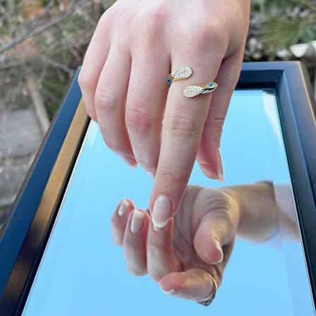 Fortuna Modeli Zirkon Taşlı Ayarlanabilir Gümüş Yüzük