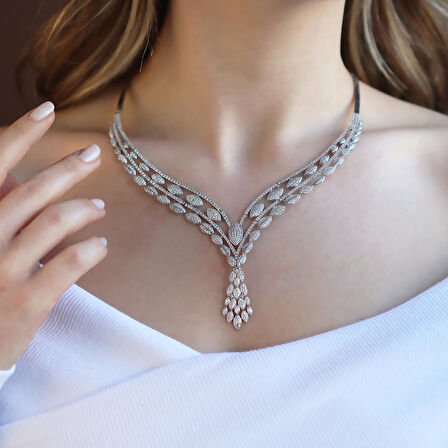 Zirkon Taşlı Gümüş Gerdanlık