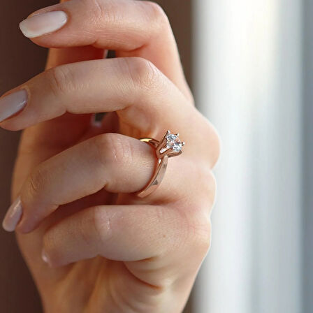 6 Tırnaklı Round Kesim Tek Taş Rose Gold Kaplama Sky Diamond Yüzük