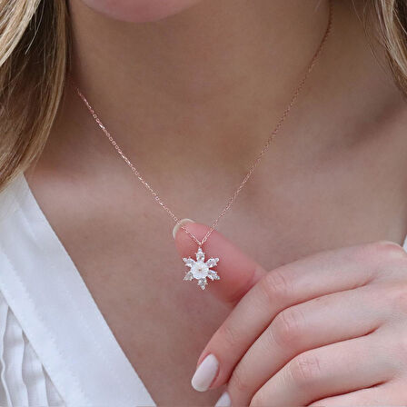 Zirkon Taşlı Çiçek Motifli Rose Gold Kaplama Gümüş Kolye