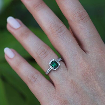 Yeşil Zirkon Taşlı Baget Tek Taş Gümüş Yüzük