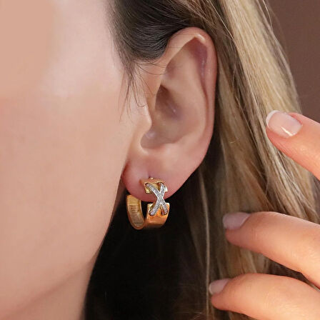 Zirkon Taşlı Çapraz Tffny Modeli Gold Kaplama Gümüş Küpe