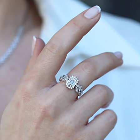 Başak Modeli Baget Taşlı Zarif Gümüş Set