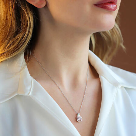 Kare Montür Taşlı 925 Ayar Gümüş Kolye