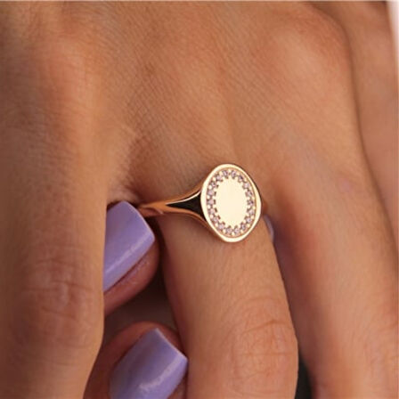 Şövalye Altın Yüzük - 14 Ayar Altın Mühür Şövalye 0.30 Karat Swarovski Taşlı Kadın Yüzük - Hediyelik