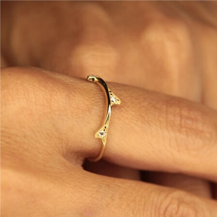 Minimal Altın Yüzük - 14 Ayar Altın Dal 0.25 Karat Swarovski Taşlı Minimal Kadın Yüzük - Hediyelik